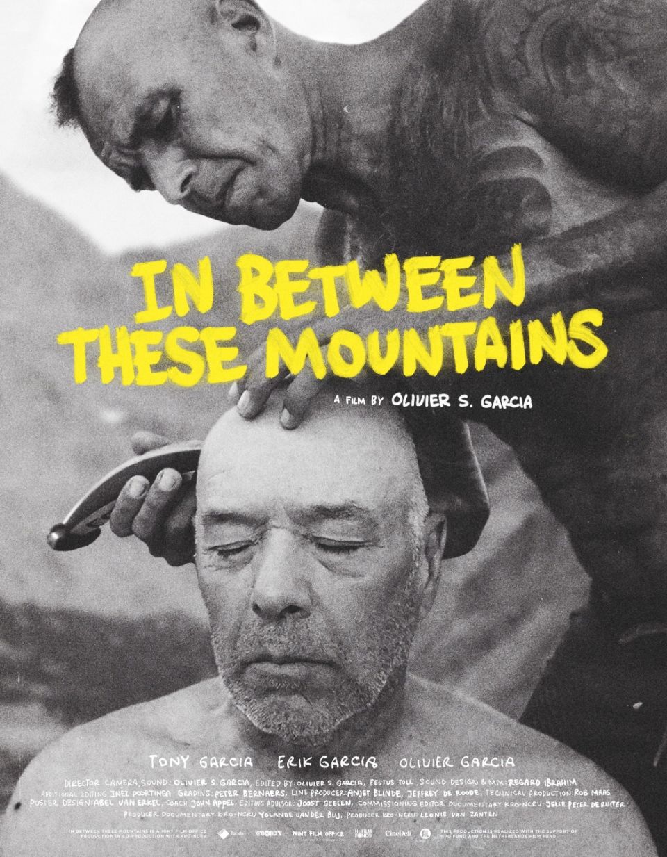 In between these mountains in cinemas Oktober 3rd